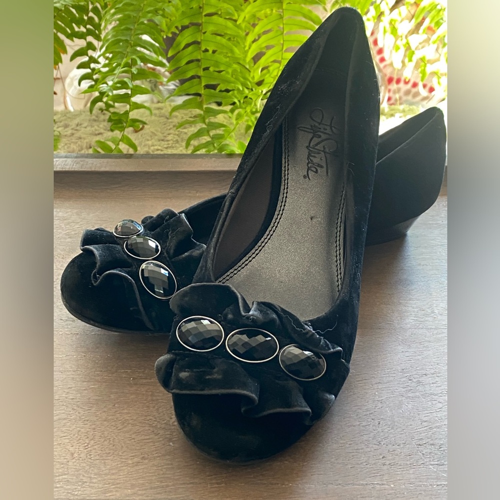 Life Stride Miracle Black Velvet Women's Shoes